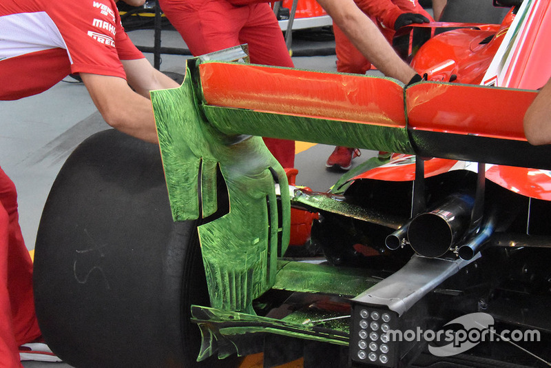 Ferrari SF71H, con la vernice flo-viz sull'ala posteriore