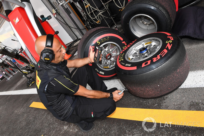 Por se tratar de uma pista bastante exigente com os pneus, a Pirelli levou compostos supermacios, macios e médios para o fim de semana em Monza. A estratégia vencedora em 2016 foi de uma parada.