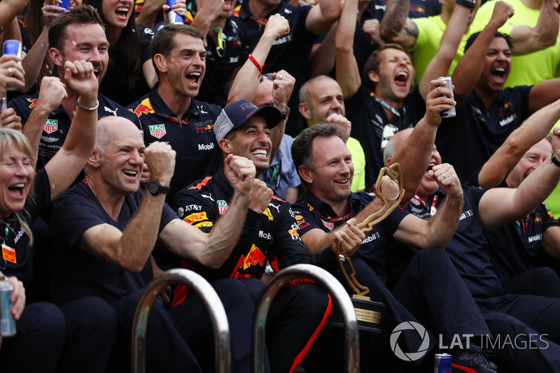 Даніель Ріккардо, Red Bull Racing, з командою