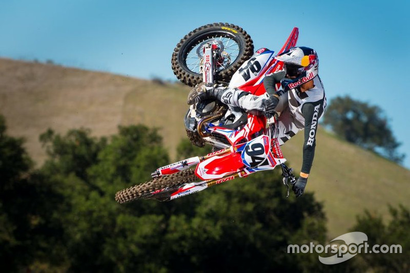 Ken Roczen, Team HRC, saat turun di MXGP beberapa tahun lalu.