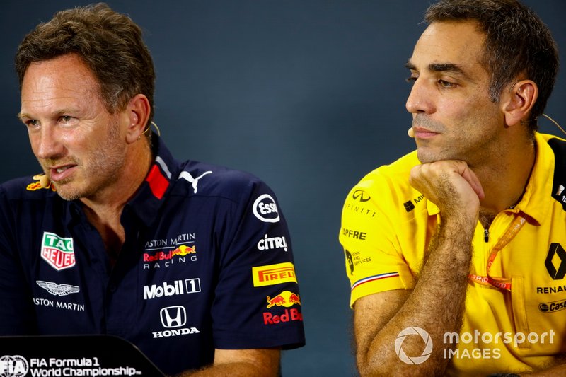 Руководитель Red Bull Racing Кристиан Хорнер и управляющий директор Renault F1 Team Сириль Абитбуль
