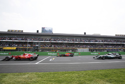 Sebastian Vettel, Ferrari SF70H, Max Verstappen, Red Bull Racing RB13, Lewis Hamilton, Mercedes AMG