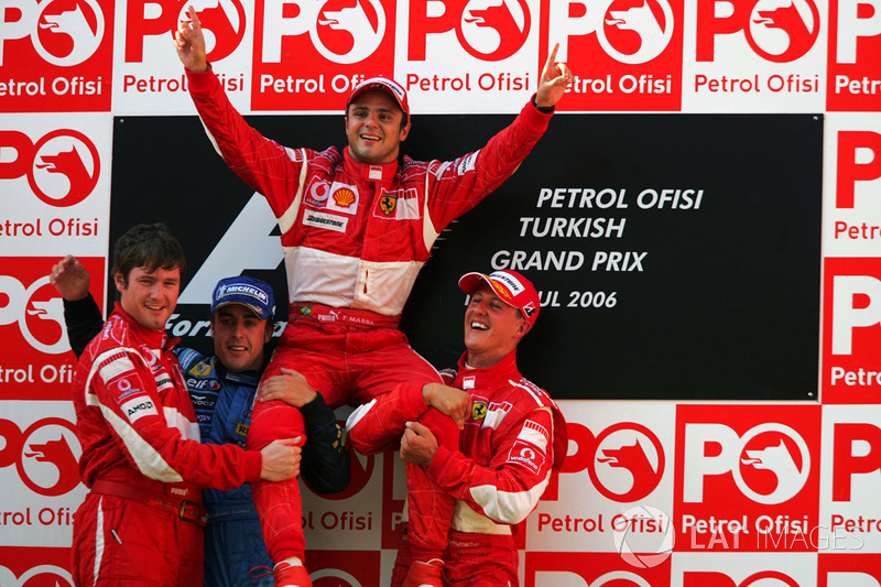 Podyum: Yarış galibi Felipe Massa, Ferrari, 2. Fernando Alonso, Renault, 3. Michael Schumacher, Ferrari, Rob Smedley, Ferrari