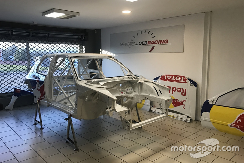 Sébastien Loeb Racing Peugeot 306 Maxi reconstruido