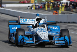 Sieger Simon Pagenaud, Team Penske, Chevrolet