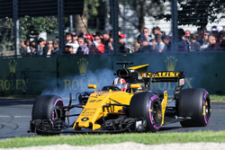 Nico Hulkenberg, Renault Sport F1 Team RS17 locks up under braking