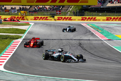 Льюіс Хемілтон, Mercedes AMG F1 W09, Себастьян Феттель, Ferrari SF71H, Валттер Боттас, Mercedes