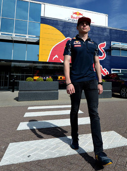 Max Verstappen, Red Bull Racing bezoekt de fabriek