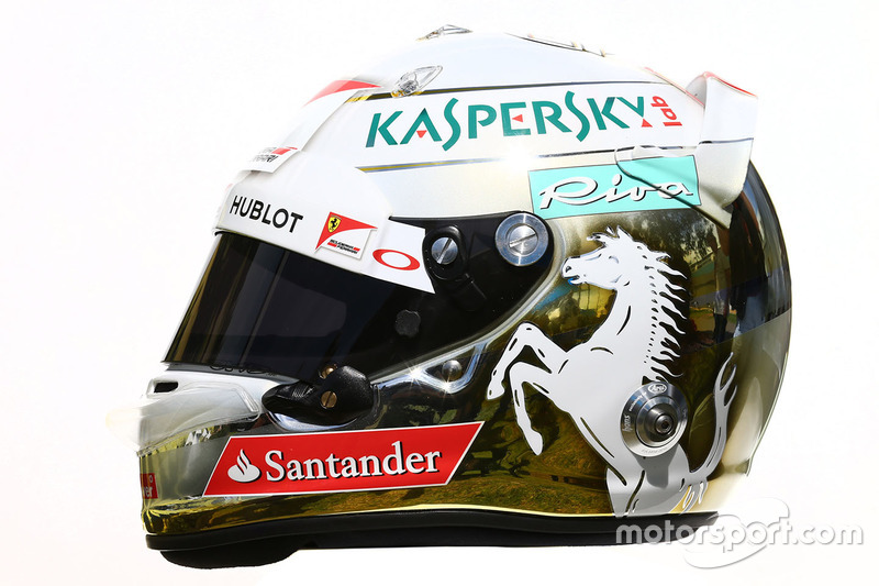 Helm von Sebastian Vettel, Ferrari