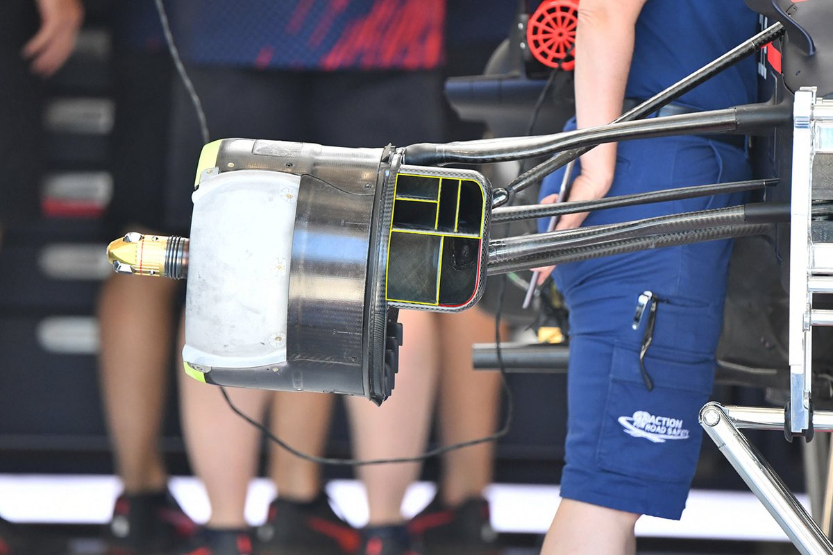 Detalle del freno delantero del Red Bull RB16B