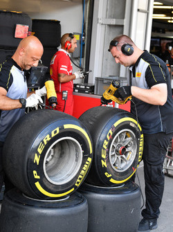 Pirelli engineers and Pirelli tyres
