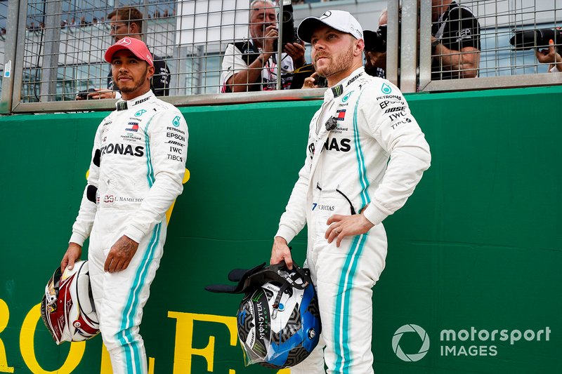 Lewis Hamilton, Mercedes AMG F1, et le poleman Valtteri Bottas, Mercedes AMG F1