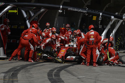 Sebastian Vettel, Ferrari SF16-H, Boxenstopp