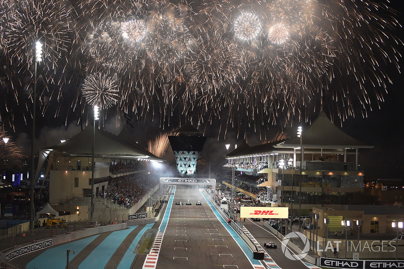 Валттері Боттас, Льюіс Хемілтон, Mercedes-Benz F1 W08, Феліпе Масса, Williams FW40