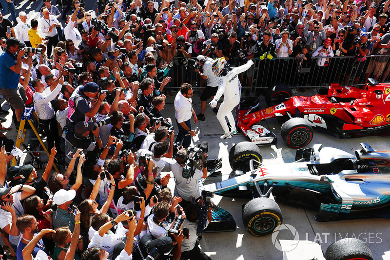 3. Yarış galibi Lewis Hamilton, Mercedes AMG F1 W08