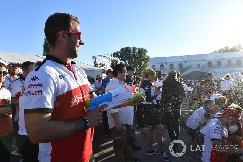 Sauber at the raft race