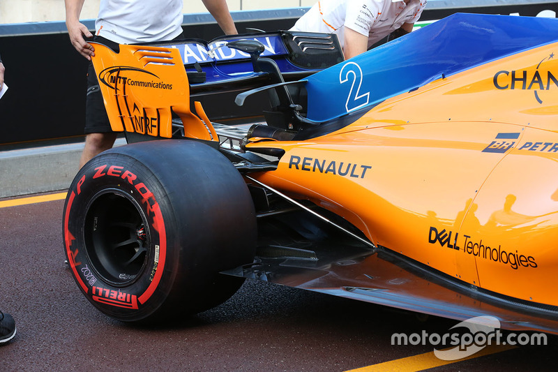 McLaren MCL33