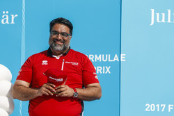 Dilbagh Gill. Mahindra