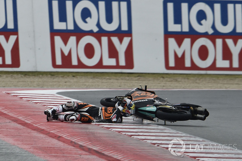 Tatsuki Suzuki, SIC58 Squadra Corse, caída