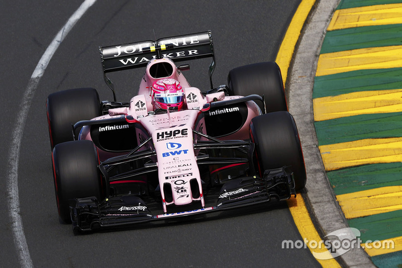 Force India'nın rengi pembeye döndü