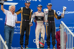 Podyum: Yarış galibi Sam Bird, DS Virgin Racing, 2. Jean-Eric Vergne, Techeetah, 3. Stéphane Sarrazi