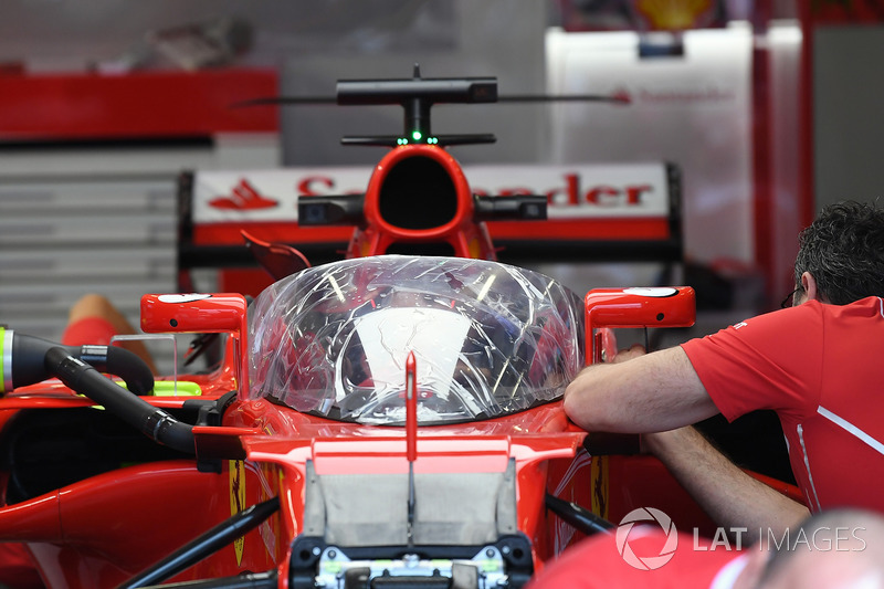 Ferrari SF70H mit Cockpitschutz Shield
