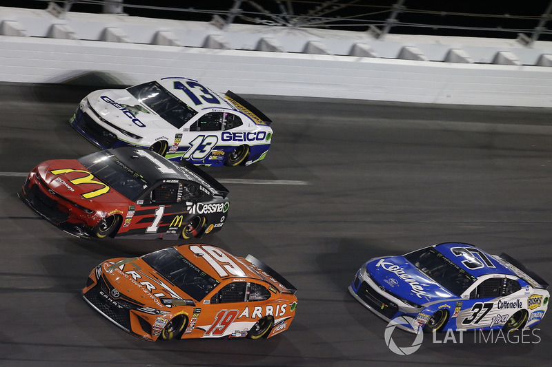 Daniel Suarez, Joe Gibbs Racing Toyota Jamie McMurray, Chip Ganassi Racing Chevrolet Camaro