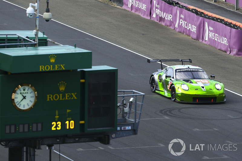 #99 Dempsey Proton Competition Porsche 911 RSR: Patrick Long, Tim Pappas, Spencer Pumpelly