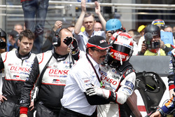 #5 Toyota Racing Toyota TS050 Hybrid: Kazuki Nakajima met Rob Leupen, Toyota Motorsport na het valle
