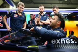 Daniel Ricciardo, Red Bull Racing RB12 mit dem Aeroscreen
