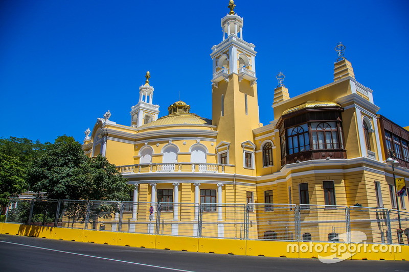Baku City Circuit, bocht 15