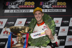 Podium: Sieger Nick Percat, Lucas Dumbrell Motorsport Holden