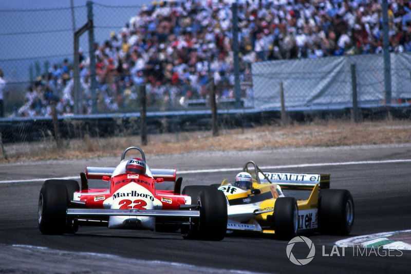 Mario Andretti, Alfa Romeo 179C, leads Alain Prost, Renault RE30