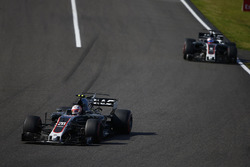 Кевін Магнуссен, Ромен Грожан, Haas F1 Team VF-17