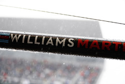 Williams logo on a pit boom