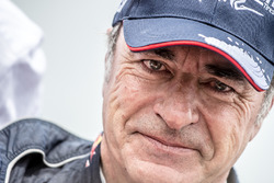 Otomobil klasmanı galibi Carlos Sainz, Peugeot Sport