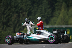 Nico Rosberg, Mercedes AMG F1 W07 Hybrid nach dem Crash