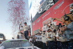 Yarış galibi Brad Keselowski, Team Penske Ford