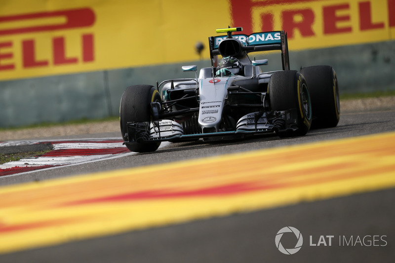 2016: Нико Росберг, Mercedes F1 W07 Hybrid