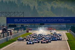 Start: #21 Dragonspeed, Oreca 07 - Gibson: Henrik Hedman, Nicolas Lapierre, Ben Hanley, führt