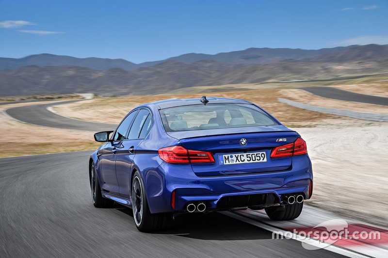 Новий BMW M5