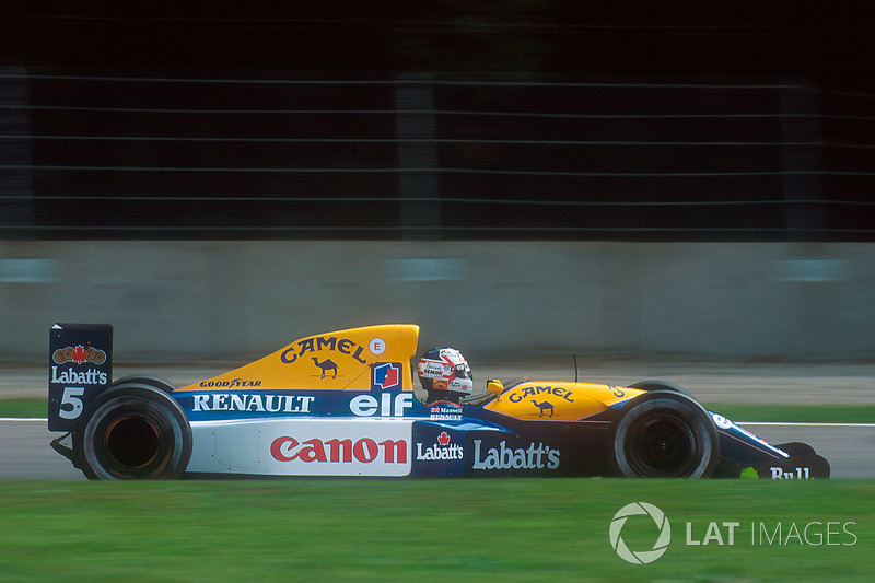 Ao todo foram nove vitórias para o inglês naquela temporada, o que era um recorde absoluto para a F1 da época.