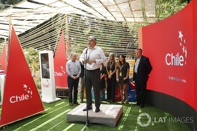 Opening Ceremony for the Ciudad de Chile's E-Village stand