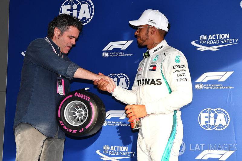 Pole pozisyonu sahibi Lewis Hamilton, Mercedes-AMG F1