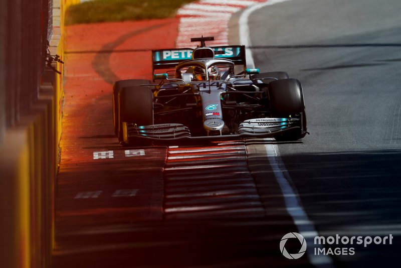 Льюис Хэмилтон, Mercedes AMG F1 W10