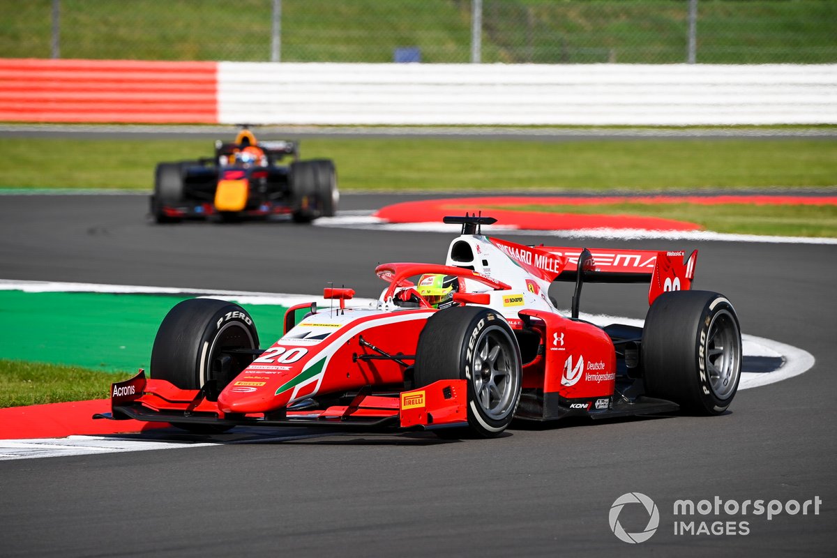 Mick Schumacher, Prema Racing, leads Yuki Tsunoda, Carlin