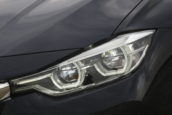 BMW 330e