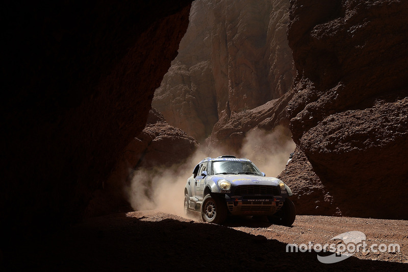 #322 X-Raid Team, Mini: Mohamed Abu-Issa, Xavier Panseri