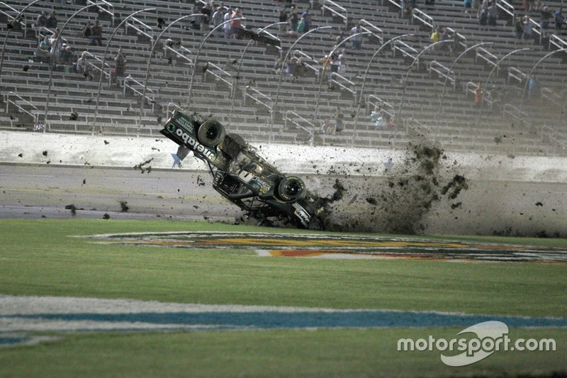 Unfall von Timothy Peters, MDM Motorsports Chevrolet