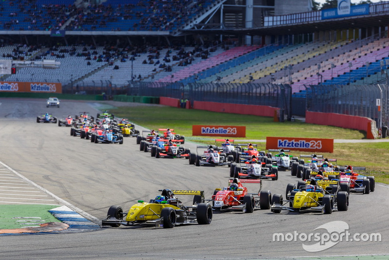 Max Fewtrell, R-Ace GP, Yifei Ye, Josef Kaufmann Racing, Victor Martins, R-Ace GP